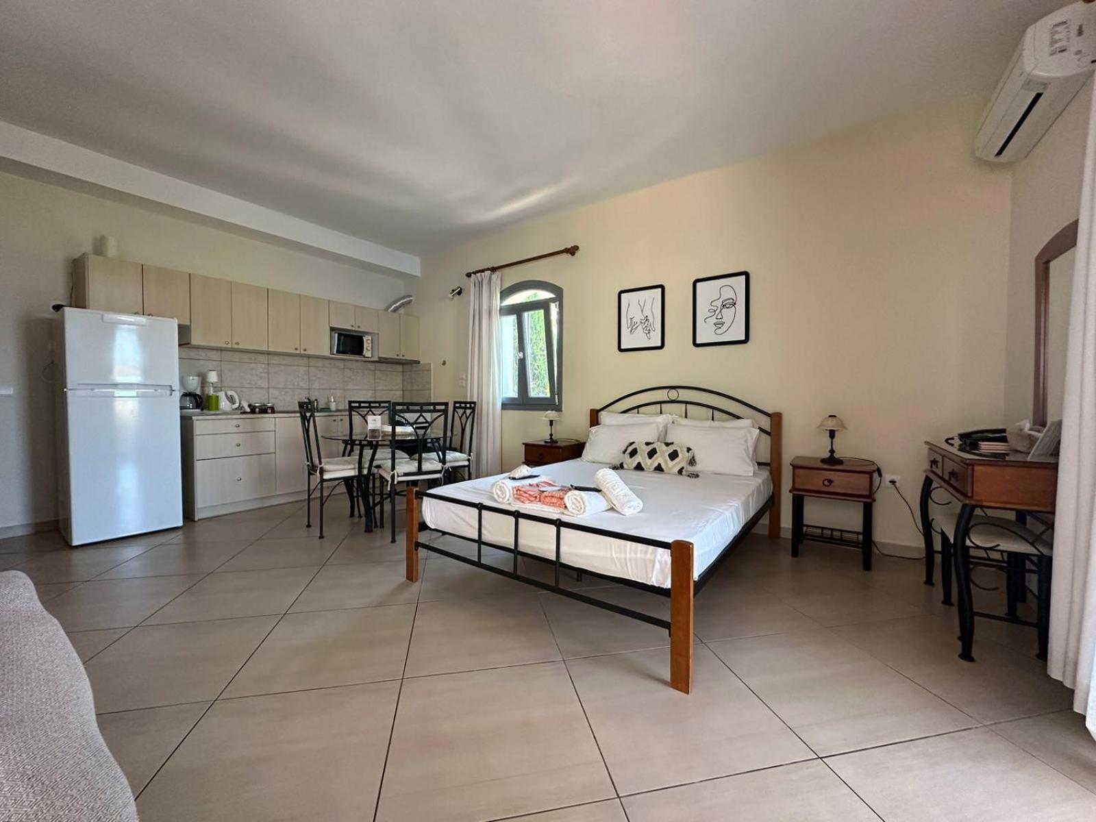 Louiza Apartment